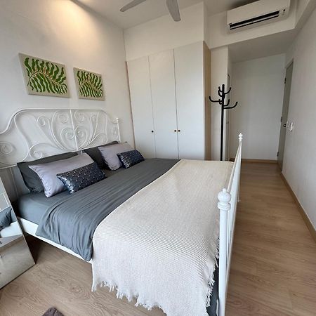 2Br Apartment - Beachfront - Corner Unit - Netflix - Unifi 300Mbps - Mutiara Melaka Pantai Puteri Exterior foto